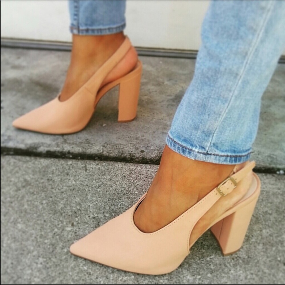 Pointed Sling-Back Nude Block Pump Heel